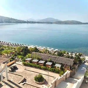 - Port Saranda